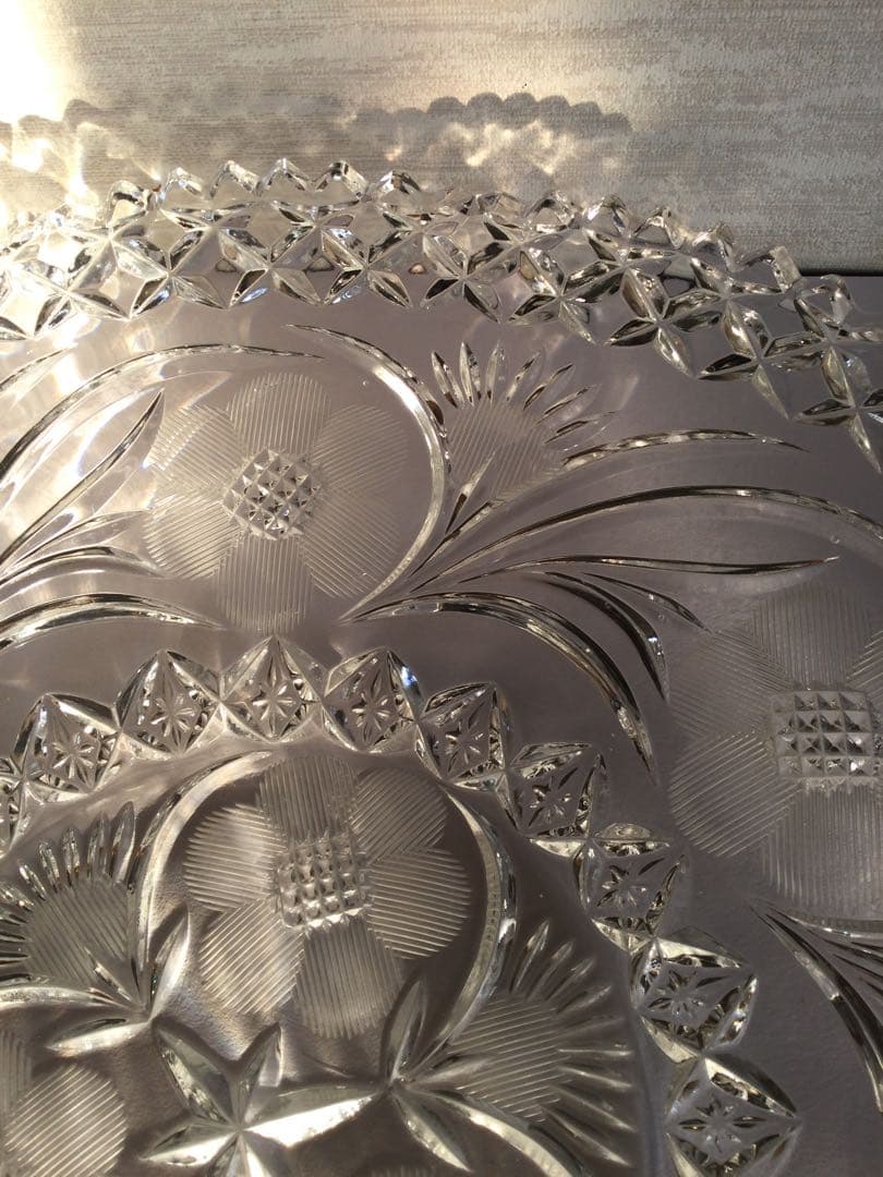 ヴィンテージ　カットガラスコンポートプレート　ガラス製盛り皿